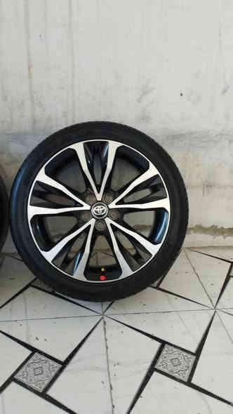 اسلام عليكم واصل وجب جديد طخم عدد 4 ويل تايرات كورلاSE موديل 2018حجم 17 شريكة أصلي كندي لا كسر لا عواج لا لحيم لا تصلح لا صباغ  شرط الفحص طخم طايرات اخو جديد قياس 215/45/17سعر 350 الف عنوان كركوك قادسي أو لا يم نادي سولاف *********** ***********
