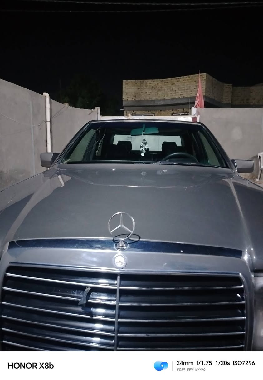 سلام عليكم مارسدس دب موديل 90مكينه 2500مصبوغه عام جماليه فقط حداديه خلفيه واماميه جديد تخم ويل جديد تبريد شغال كهربائيات كلهه شغاله
مكان الديوانيه السعر 70وبيهه مجال قليل
رقم ***********
