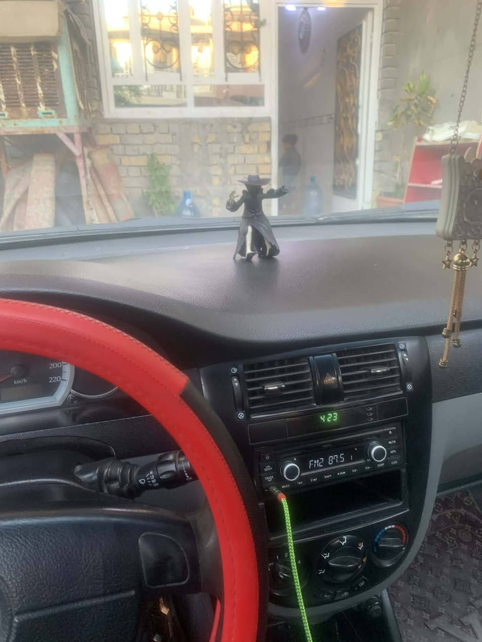 سلام عليكم اوبترا 2005
سياره مصبوغه عام تدفئه تبريد بيها خياسات بلدوس رقم بابل انكليزي باسمي مشروع وطني مكان بغداد ب52وبيها مجال ***********
