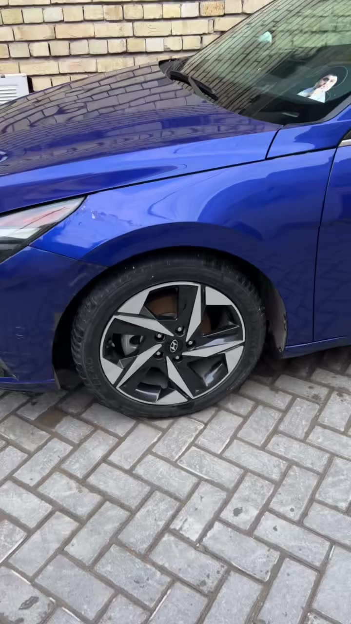 السلام عليكم
ويل النترا مع التايرات تايلندي صارلي 5 اشهر من شادهن موديل 23 حجم 17 اصلي 
للبيع السعر 300 الف قفل
العنوان مدينه الصدر
***********
