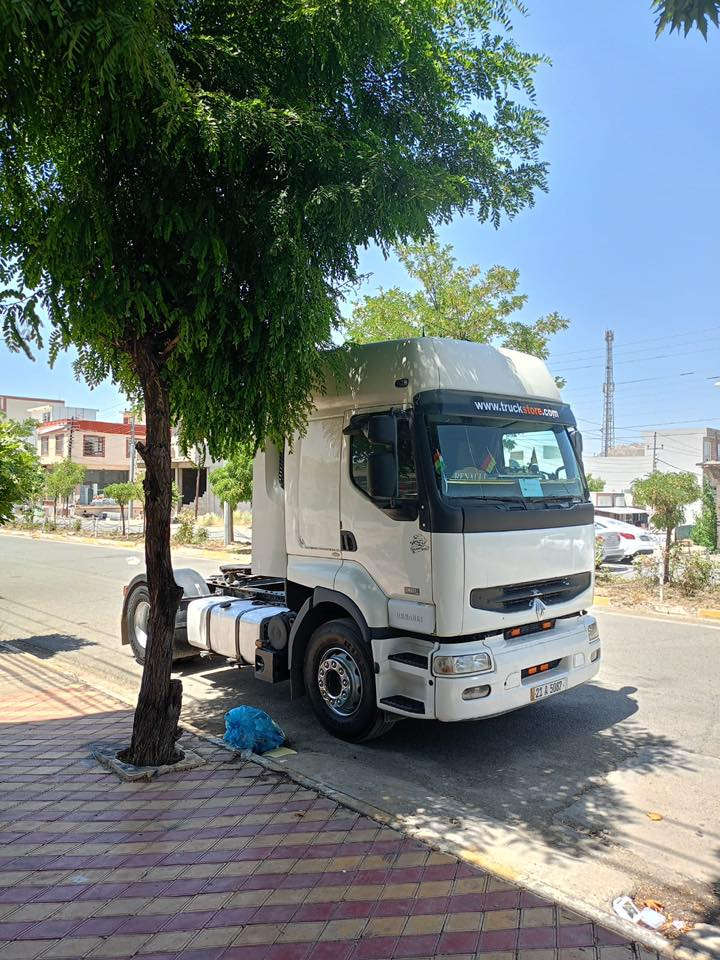 بەناوی خوای گەوره ڕینۆ ۲۰۰٤بۆفرۆشتن  تەنکیەکەی ڕەبتە لەسەری بەتەنکیۆبێ تەنکیش ئەیفرۆشم  سەنەی تاوەکو ۳۱تازەیە تەبریتوبۆیلەروڕیتایدەر بێ بۆیاخ بێ لێدران  کامل تایەی تازەیە هەموگیانی ایشەکات بەشەرت ۷۷۰هەزارڕۆشتوە مەکینەی نەکراوەتۆ تۆزێک بوخاری هەیە سەیارەکە گێڕعادییە ***********
***********
