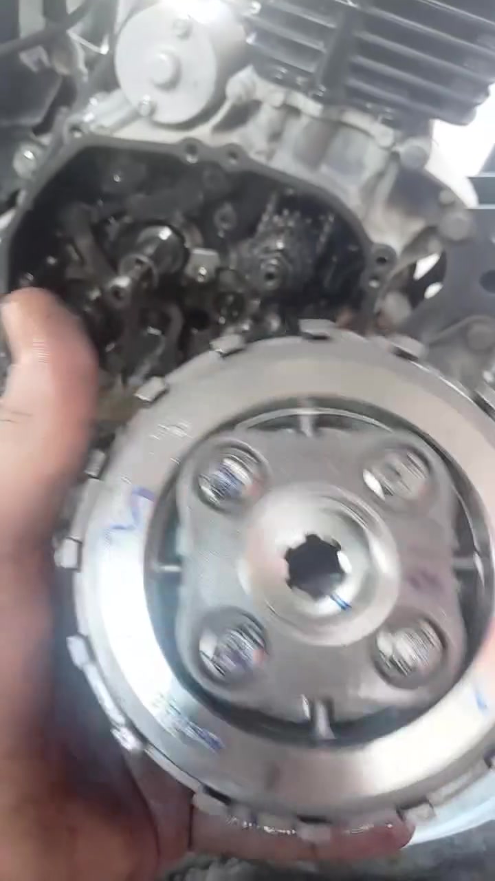 سعر الكلجات 38.الف فقط شامل الصيانة😊 

🛠️ مركز اليساري موتورز 🛠️ 

📍 عنوانة بغداد البلديات تقاطع الأمن العامة شارع الغسل موجود على خرائط كوكل+ويز

☎️ ***********
 علي اليساري
📍 ALYASARI MOTORS✅
https://maps.app.goo.gl/WQogToC73rnwRoBDA?g_st=ac
