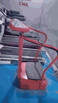 اللهم صلي ع محمد وال محمد  قاعه رياضة تتكون من اجهزه جري عدد 3  مع هزا...