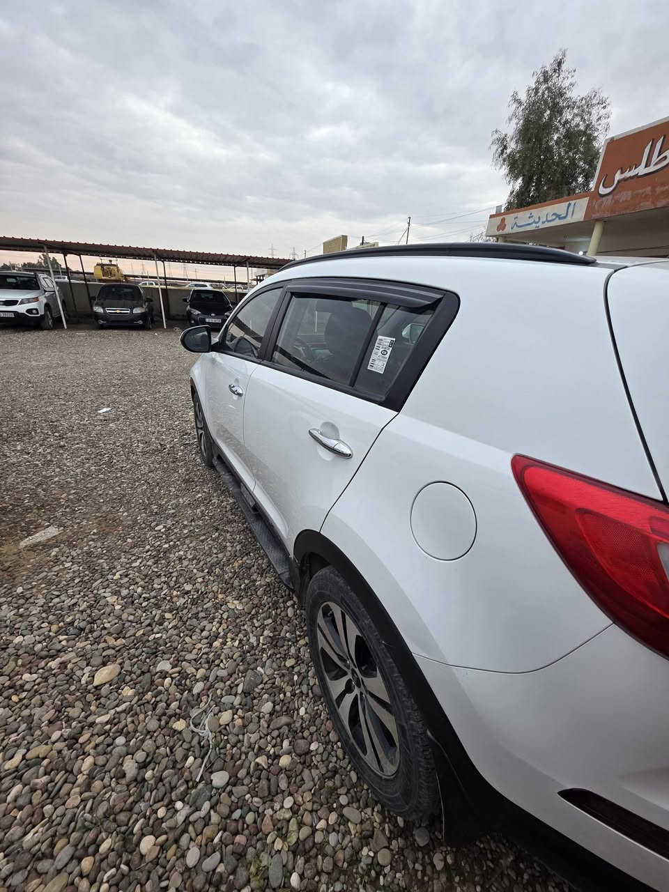 سياره سبورتج موديل ٢٠١١ابيض اربيل دولي باسمي بنوراما بدون صبغ بدون بارد جاهزه٠من كل النواحي السعر ١٤٦وبيها مجال للشراي ***********
