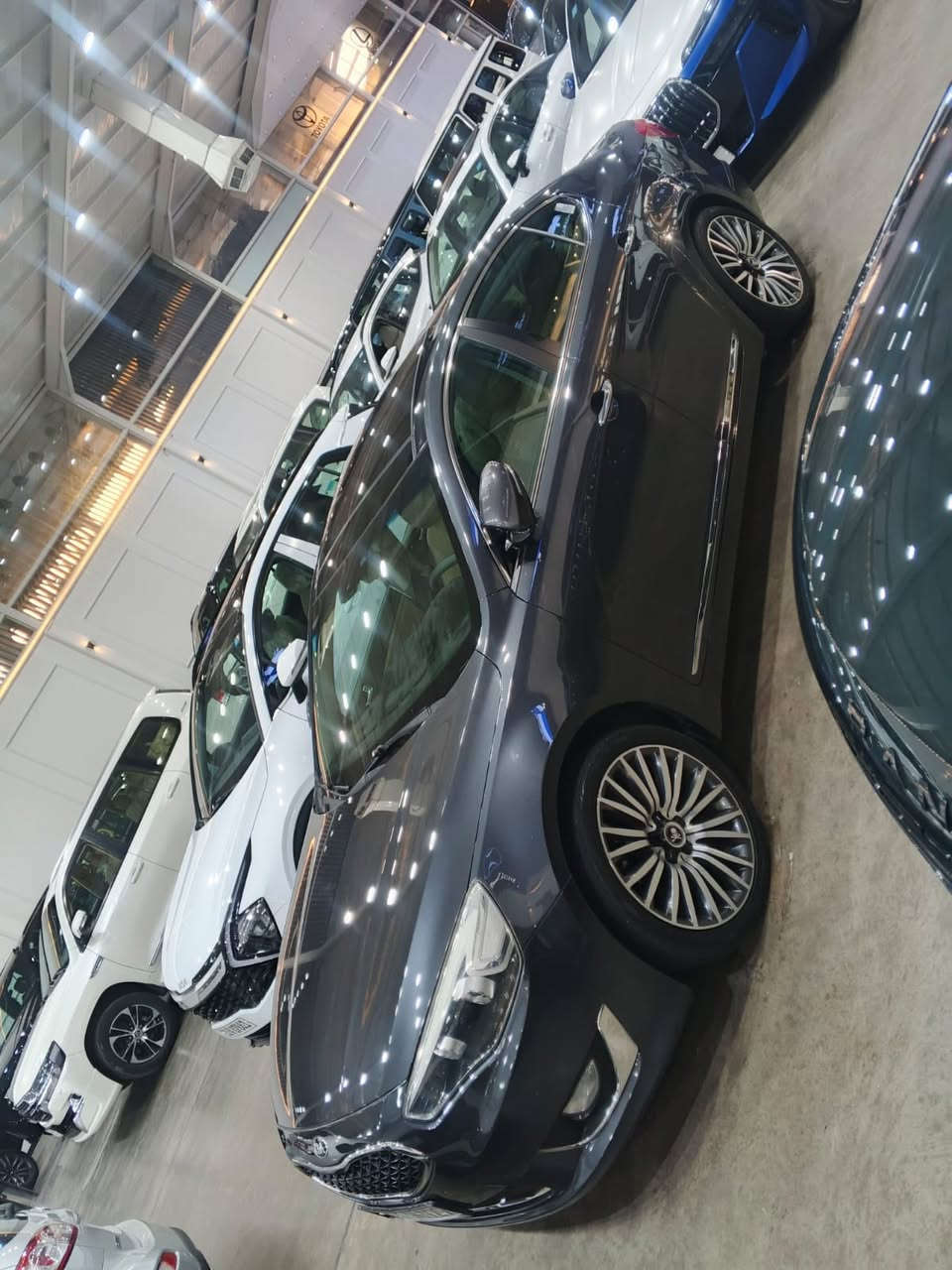 كادنزا موديل 16 فول مواصفات Vipخليجي داخل عسلي سياره جديده ماشيه 90 الف رقم جديد بغداد العنوان البصره بيه صبغ بنيد وقبق جنطه اثر جارده  للاستفسار على الرقم *********** وو ***********
