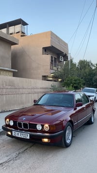 للبيع  Bmw730  سياره بحاله الوكاله  موديل ٩٢ رقم بغداد الانكليزي سنويه...