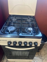 طباخ للبيع السعر 100 مع مجال بسيط 07734556376