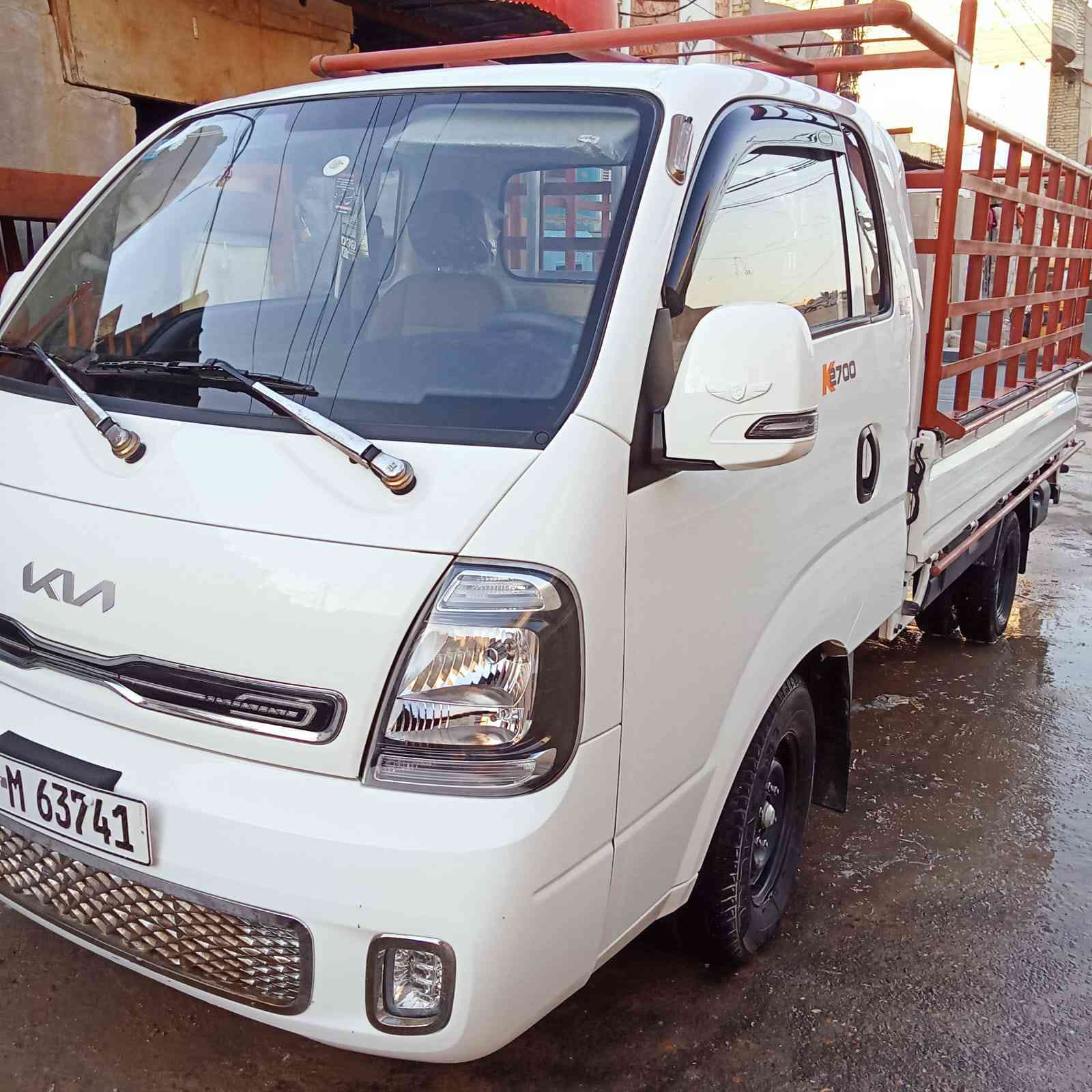 السلام عليكم كيا موديل 25 ماشيه 7000 اخت الزير جديده
شخطه صغيره فقط بداعميه واضحه بتصوير
مكاني بغداد المشتل 
السعر ويه المحجر 176
بدون محجر قفل 174
شراي اتصل مامتواجد ع نت 
‏‪***********‬‏
