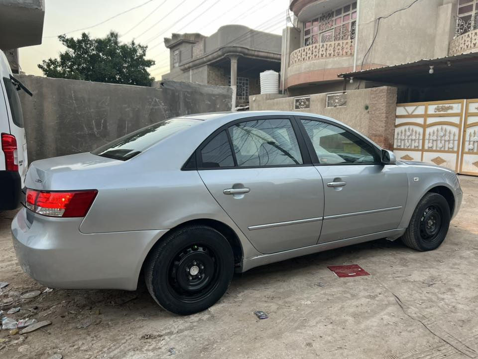 السلام عليكم سوناتا ٢٠٠٨ غاز غاز كصه جنطه متومه شمالي طبق الاصل السياره كامله كير محرك حداديه تخم تاير مابيها نقص كلشي السعر ٤٣ وبيها مجال قليل مكاني بابل للبيع او مراوس 
***********
