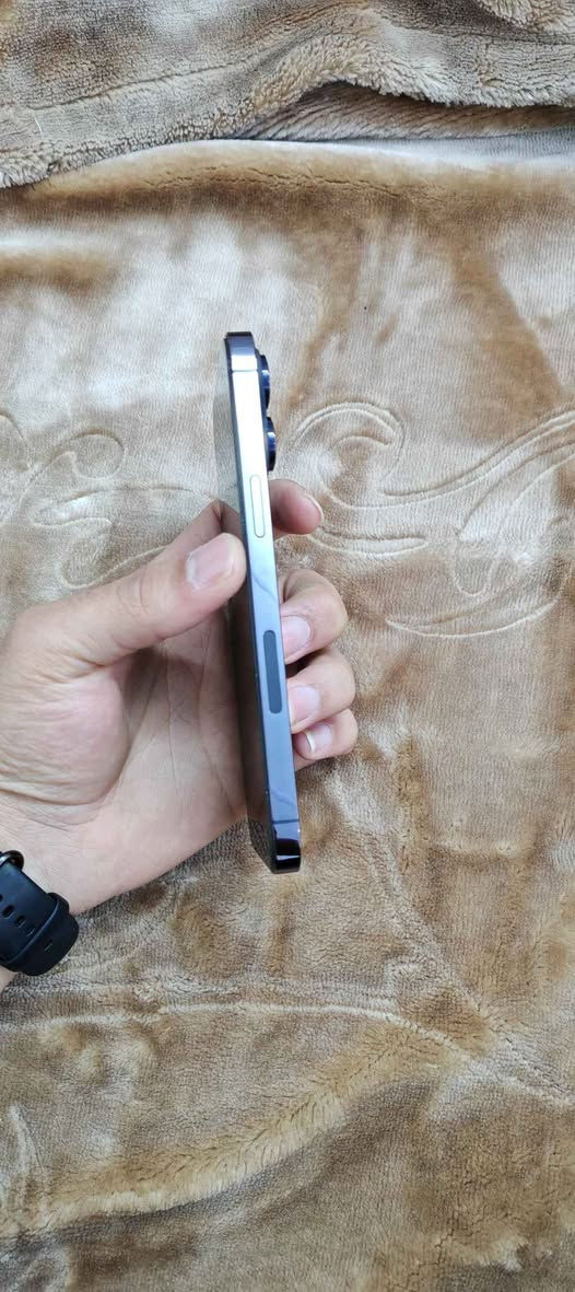 Iphone 14 pro max
128
1 سیم
پاتری 84
Face ID ✅

بێ کێشەیە
شاشەی گۆڕاوە بە ئەسلی DD
 کەڤەری گۆڕاوە 
نرخ 380$ أربيل, العراق


**إذا كنت صاحب هذا الإعلان وتريد حذفه لأي سبب، رجاءا أرسل رسالة إلى الدعم الفني**