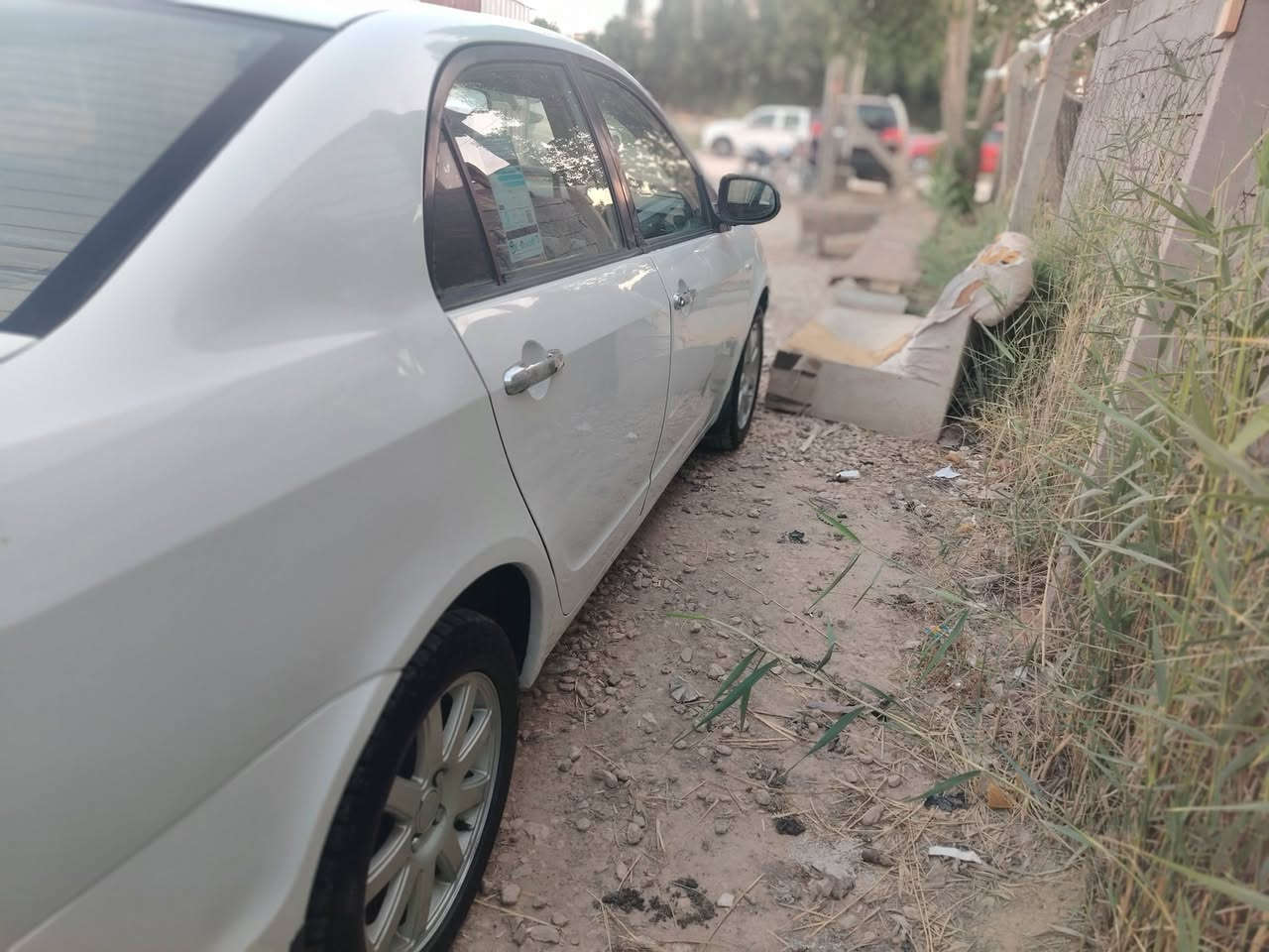 سلام عليكم جيلي موديل ٢٠١٣ مكفواله من ضربه وتبديل مشروع وطني رقم قادسيه تحويل مباشر كير ومحرك وشواصي شرط تخم تاير كهربائيات شغاله *********** مكان دوانيه عفج
