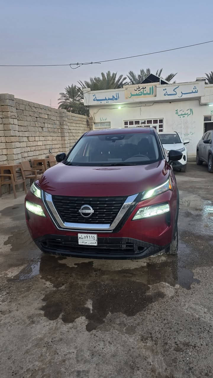 بسم الله الرحمن الرحيم 
للبيع....
نيسان روج 2023
تشغيل بصمه 
مواصفات S
مكان السياره
الشرقاط اجميلة 
للاستفسار 
***********
جيك السياره وخابرني
