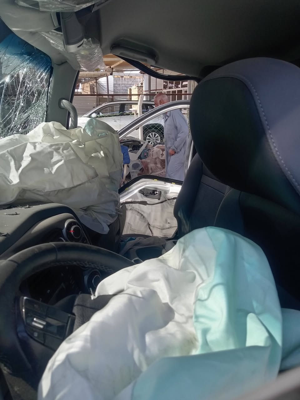 من رخصت ادمن كيا بنكو موديل ٢٤ غاز مكنه مسك شاشة فول وربع سعر ٩٥ وبي مجال عنوان دوانيه ملاحظة مكلف بالنشر رقم ***********
