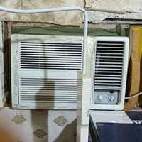 مكيف ابو طنين للبيع السعر 250 وبي مجال الرقم 07716242852