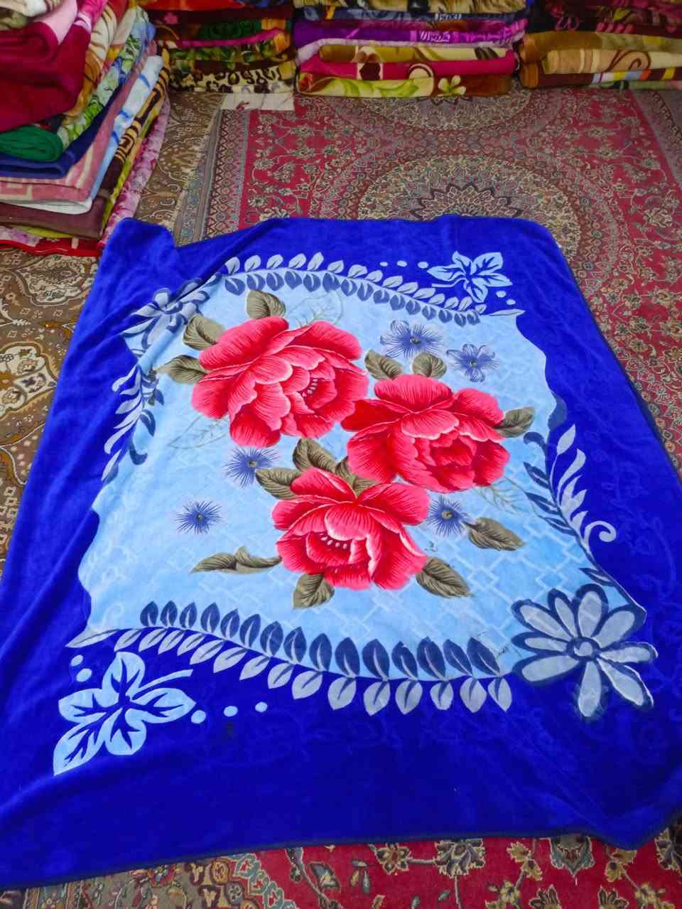 بطانيه ثخينه ونضيفه وجهين سعر جمله 6القطعه تصفيه بضاعه ***********بي واتساب
