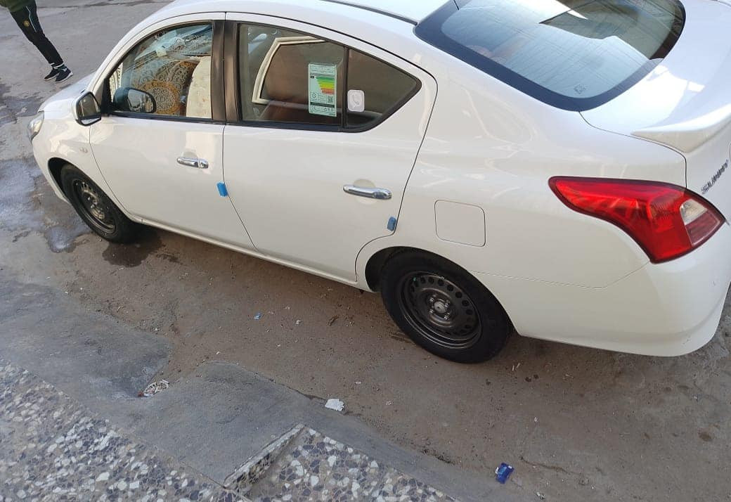 السلام عليكم 
للبيع نيسان سني هندي ام البليتة الزركة موديل 2021
رقم جديد بغداد بأسمي طعجة بسيطة بالجامغ الامامي 
داخلة سونر 
للأستفسار الاتصال بالرقم مامتواجد بالفيس 

‭٠٧٧٠ ٧٨٤ ٦٩٣٦‬
