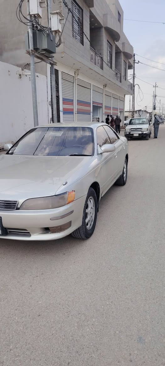 سلام عليكم بيع مستعجل سياره مكفوله جاهزه تبريد وياه سويج مكفوله كص ونقل جثه وضربه رقم بصره راعيها بل رفاعي تحويل ثاني يوم المكان واسط قضاء الحي رقم الهاتف ***********
