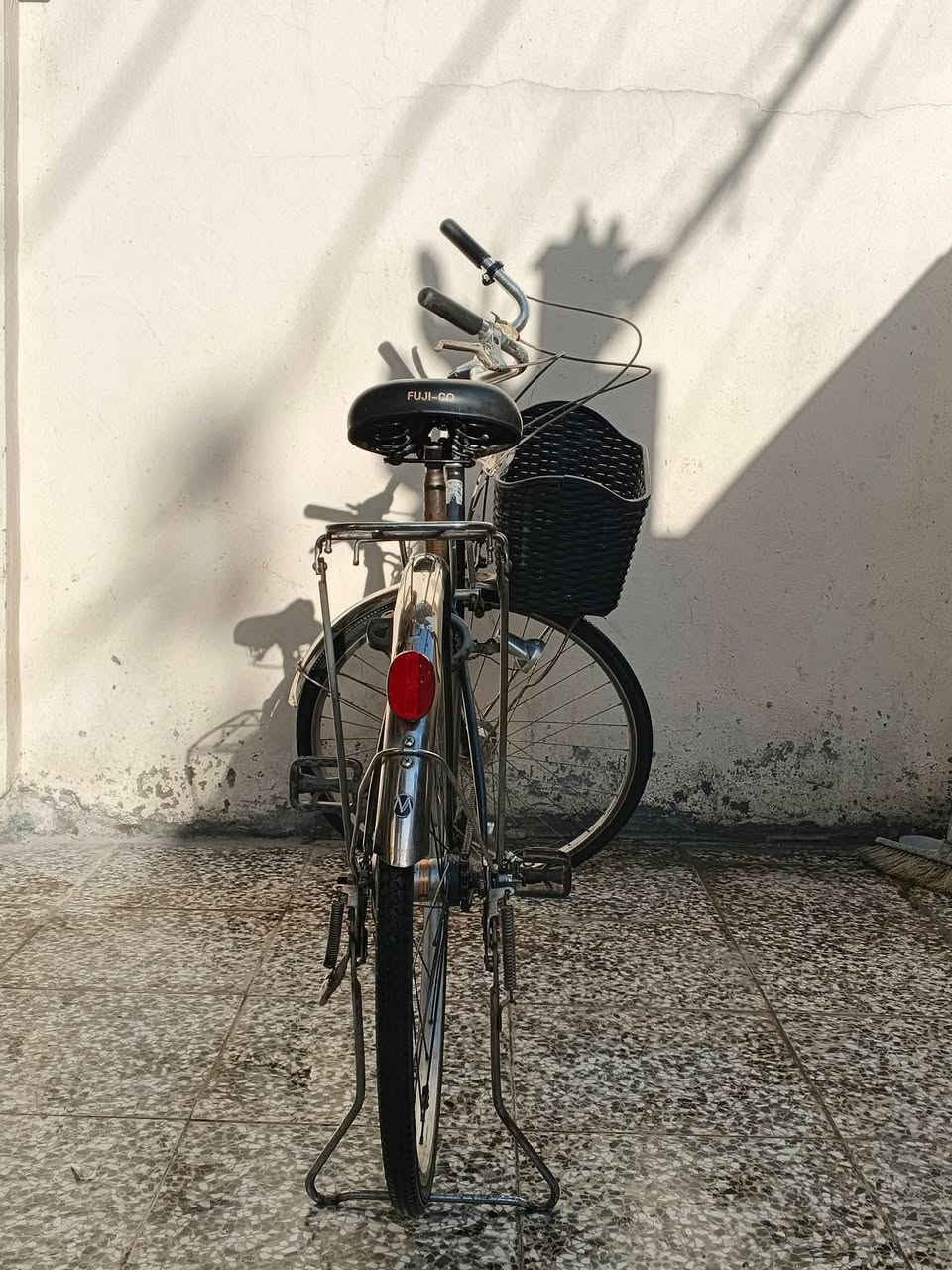 سلا عليكم بايسكل البيع نضيف نتصل عل رقم ***********وتدلل
