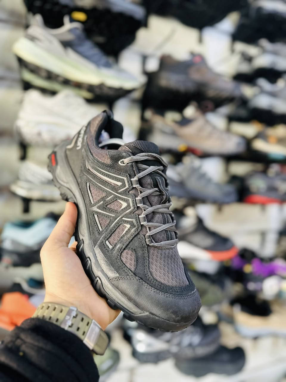 Salomon
siz_45 
29cm
orginal 
KAMBODIA


**إذا كنت صاحب هذا الإعلان وتريد حذفه لأي سبب، رجاءا أرسل رسالة إلى الدعم الفني**