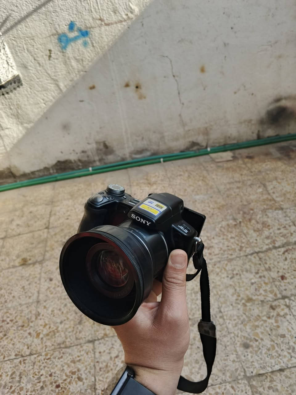 كامرة سوني للبيع السعر 100
مكاني زويريجات ***********
