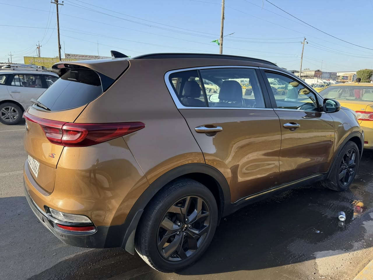 سلام عليكم كيا سبورتج وارد امريكي  2020 فول مواصفات بنوراما جلد كروز رادار فول الفول 
بيه 3 قطع ابيع حزام عام تاخذ سونر وتقتنع ياله تشتري سعر 165 وبيه مجال عنوان بغداد حي اور ***********
