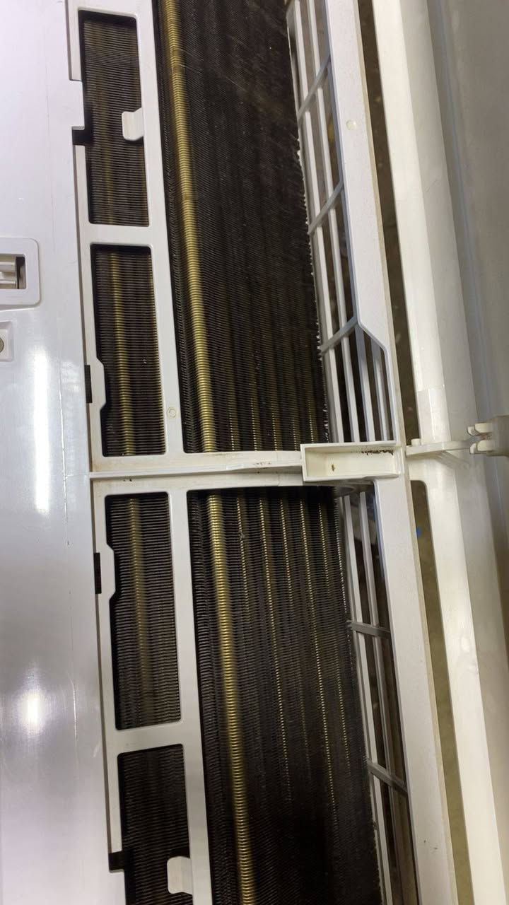 سبلت ايطالي انفيرتر طن ونص بلادي r410 بسعر 425
 بي شويه مجال. البصرة-الجبيلة الشراي يتصل ***********
