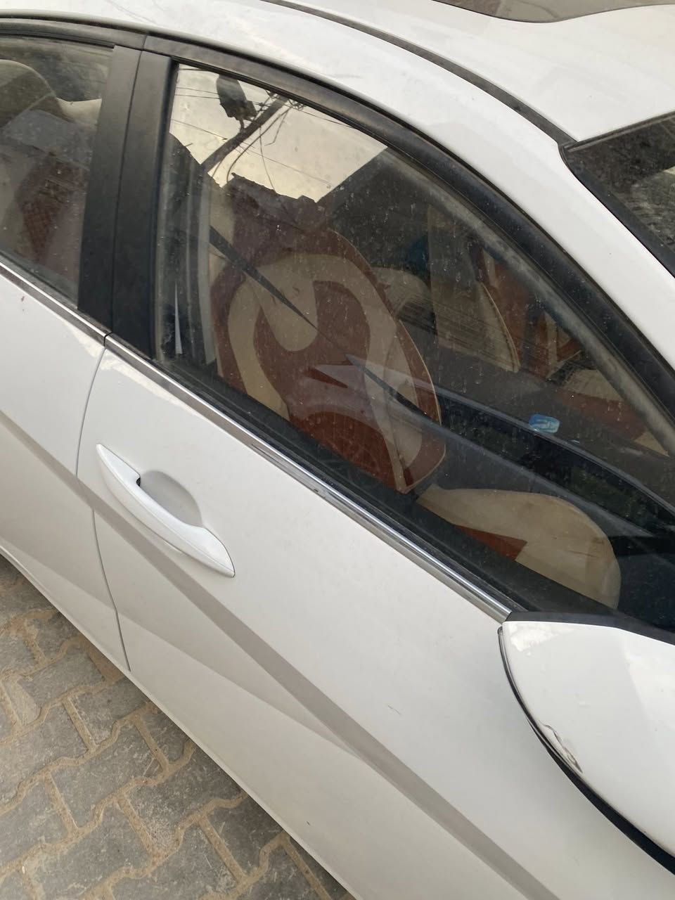 السلام عليكم عندي سياره النترا تجميع الصين ماشيه١٣ الف موديل ٢٠٢٤ رقم نجف باسمي  بيها تكحيلات بالدعاميات وبيه طخه بال جاملغ الأمامي اليمن بسيطه وما مصلحه رايدها ١٤٥ ورقه وشكرآ
***********
