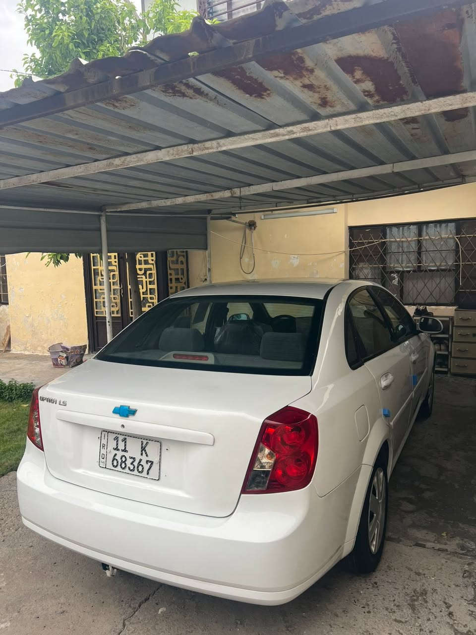 اوبترا للبيع٢٠١٢ الون ابيض استلام الشركة السيارة خير من الله صدر امامي خلفي جديد تخم تايرات كير محرك خير من الله ماشية ١٥٠ حقيقي رقم دولي باسمي بيه صبغ قليل السعر ٧٨ 
مكانها بغداد التاجيات ***********
