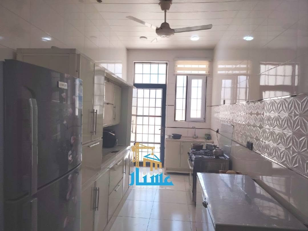 بيت طابقين للبيع 

حي الكفاءات 

عدد الغرف 2

مساحة 125 6.25×20 

بناء سنة 2024 

للاستفسار أكثر زورو مكتبنا ركن الفراز مقابل ركن الخضراء او الاتصال على الرقم ***********

#عشتار_للعقارات_واشراف_البناء
