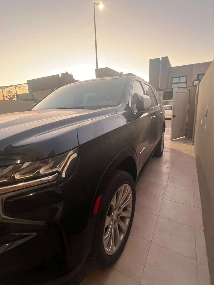 تاهو بريمير ٢٠٢٢ خليجي وكالة المنصور
ماشية ٦٤ الف بدون لا حادث ولا بارد كلين الكلين
السيارة عليها تغليف 
مواصفات البريمير معروفة ما حاجة نكتب مو ؟
مكان السيارة بغداد 
السعر ٥١٥٠٠$ وبيها مجال 
الاتصال على : ***********
