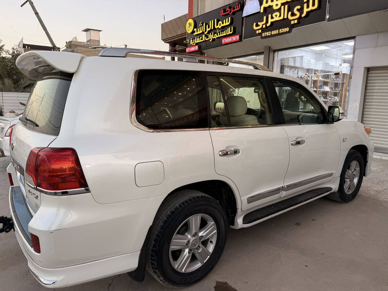 تويوتا ••• لاندكروز مواصفات لكزز 
موديل •••   2015   VXR
رقم اربيل بسمي 
السياره مكفولة 
_فتحه
_كراسي جلد
_كراسي كهرباء 
_تشغيل عن بعد 
_تبريد كشنات
_كامرات خلفيه واماميه 
_مرايات شفط 
_حساس خلفي وامامي 
_بصمات أبواب 
مكفوله من الصبغ والضرر
(السعر 450) وبيها مجال 
للاستفسار اكثر ع الرقم
***********
