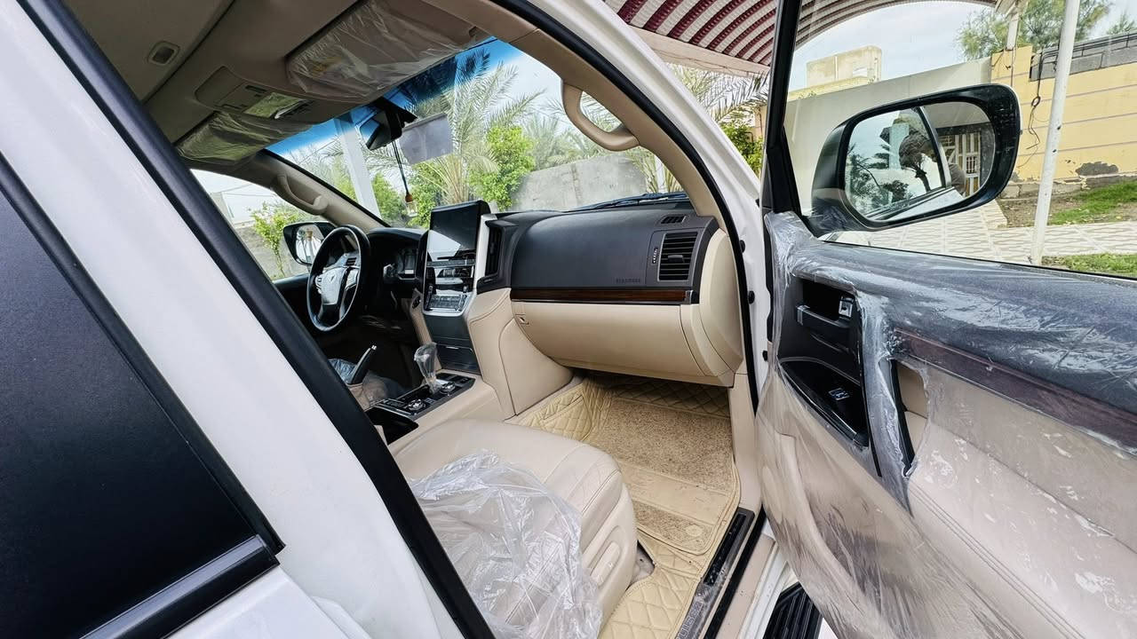 اللهم صل على محمد وال محمد
للبيع لاندكروزر موديل ١٨
سيارة جديدة 
ماشيه 58
وي تديشن
فول موصفات 
سيارة عله وضع شركه
ترهم مراوس 
***********
