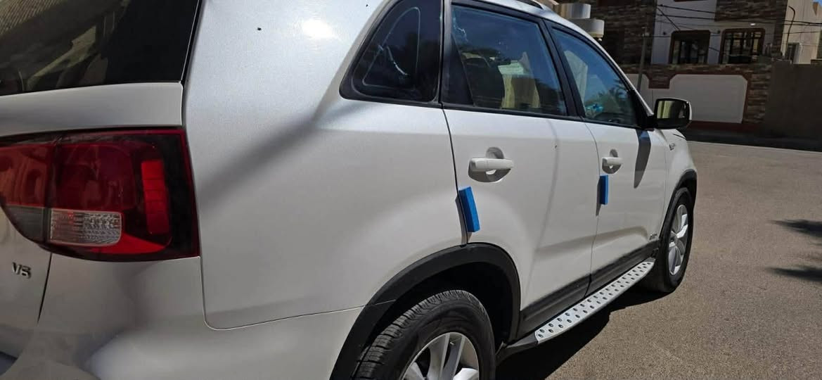 السلام عليكم بيع او مراوس حسب القناعة
سورنتو مديل ١٣ شكل ال١٥ خليجي ٦سلندر سبعة راكب مواصفات نص فول مرقم مداور ثاني يوم بيها ثلاث قطع تبديل اصلي نفس لون للإستفسار على الرقم ***********
