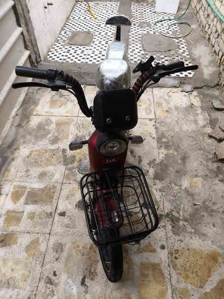 سلام عليكم
دراجة شحن حجم 20للبيع 
الدراجه نظيفه ومابيها نواقص 
اشاير لايت عالي ناصي 
هورن 
شاشه عداد ذكيه 
حساس سرقة
تشغيل عن بعد 
بطاريات مكفولة 
5بطاريات 16امبير
وبيها بعد هواي مواصفات 
رايدها ب300وبيها مجال 
مكان الدراجه بصره جمعيات 
علما انه مكلف بلنشر 
رقم راعيها ***********
