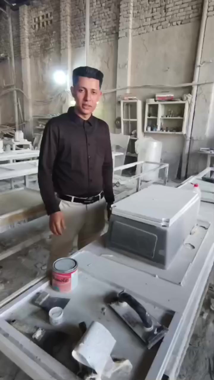 .😍.😍.😍.
هواي ناس تسئل شلون يثبت الحوض السل ستيل عل الكوارتز أو البورسلين 
..................................................... 
معمل المنيوم المهندس شارع كوفة عباسيه ممجاور البغدادي استفسار ***********/***********
