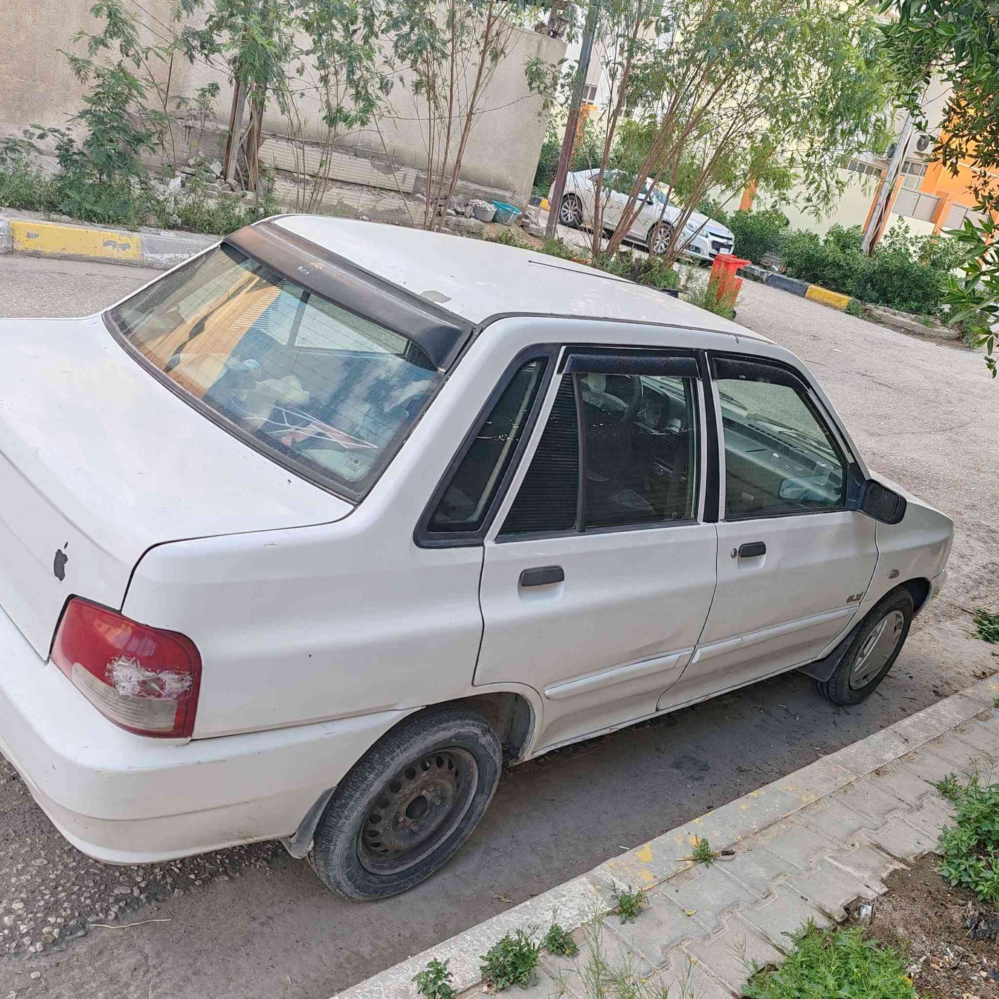 سايبة ٢٠١٠ سيارة نضيفة كلش محرك وكير مكفول ما بيها اخياس كربلاء *********** كربلاء, العراق
