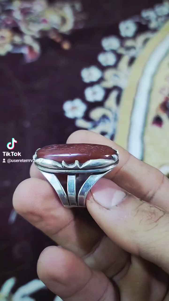 اللهم صل على محمد وآل محمد
يماني قديم  مال كال خطوه الإمام علي ع 
المكان بصره 
للاستفسار ***********
