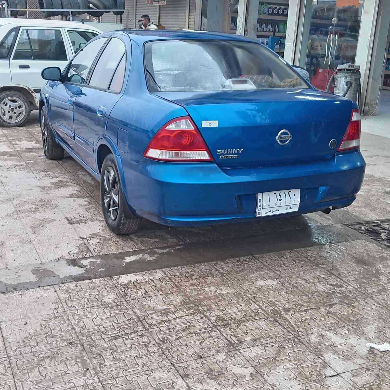 سني 2008 كوري
ضررها جاملغ ايمن مبدل خارج العراق بدون دواخل 
والجاملغ الايسر بي شبر معجون 
مكينه خير من الله مامفتوحه وكير هم ممفتوح 
اتصال +واتساب 
***********
