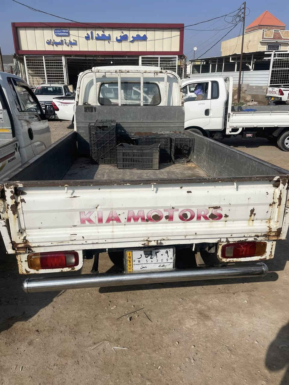 سلام عليكم كيه أم عيون مُديل 2000
شاصي بي فطر مكينه وكير خير من الله 
السعر 65 وبيها مجال 
***********
