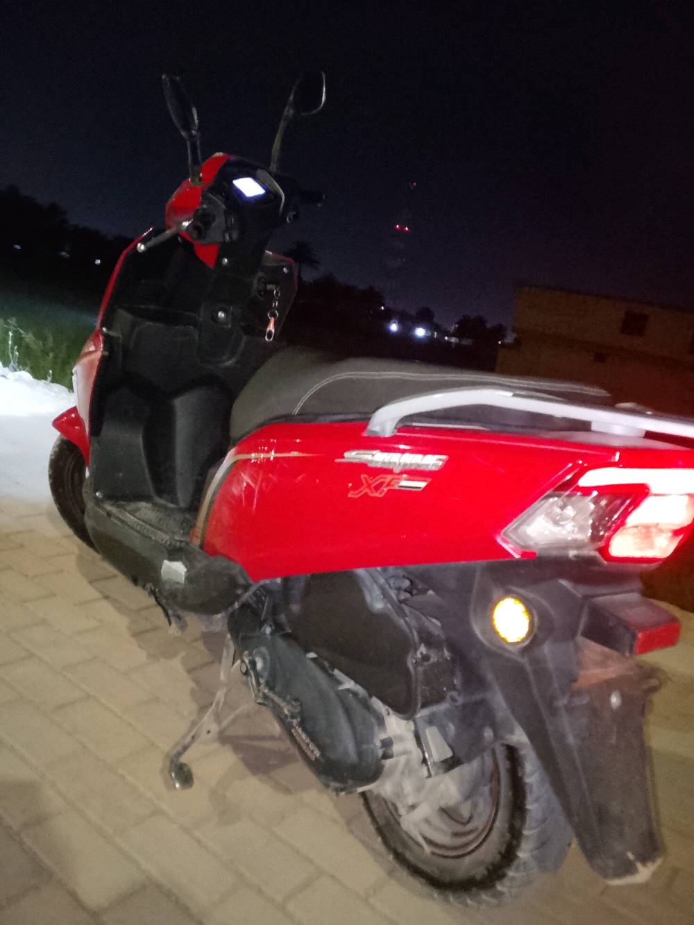 سلام عليكم دراجة شامبو جبلي ماليزي رمبه صارلهه 3من طلعت من الوكاله للبيع كفاله عامه دراجه نشطه وبيهه شلعه بس بيهه شخوط خفيفه وبرغي ما مفتوح بيهه ومحرك نضيف كهربائيات شغله كلهن واي ستفسار عله هاذا الرقم ***********
