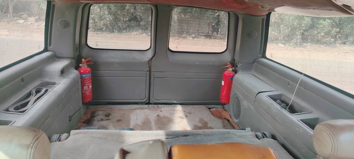 سلام عليكم
جمسي يوكن ٢٠٠٤
مكينه ٦١٠٠ كير الف
٨ براغي تبريد ويه السويج شرط ثلج
السياره رقمه بصره خطه نجف بصره لازال
اللون الاصلي شمباني صبغه جديده مرتبه
حساسات خلفيه كامره مراوح جمسي بلاد
كهربائيات كله شغاله ضفيره نضيفه
كشنات كهربائيه
فتحة سلايت شغاله 
دبل دايمنو اني مشتغله دبل بطاريه توزيع كهرباء عدل لا جهد ولا عته ولا صرف دايمنو
السياره عليه منضومة غاز شغاله ١٠٠ بال١٠٠
مكان السياره كربلاء البوبيات ***********
السعر ١١٥ وبي مجال حك الجيه
السياره خير من الله متعوب عليه هواي ترايه وين ميعجبك
