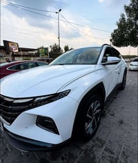 توسان خليجي 2022 للبيع نظيفة جدا ماشية 64 الف    محرك 2000 دوش   بصمة ...