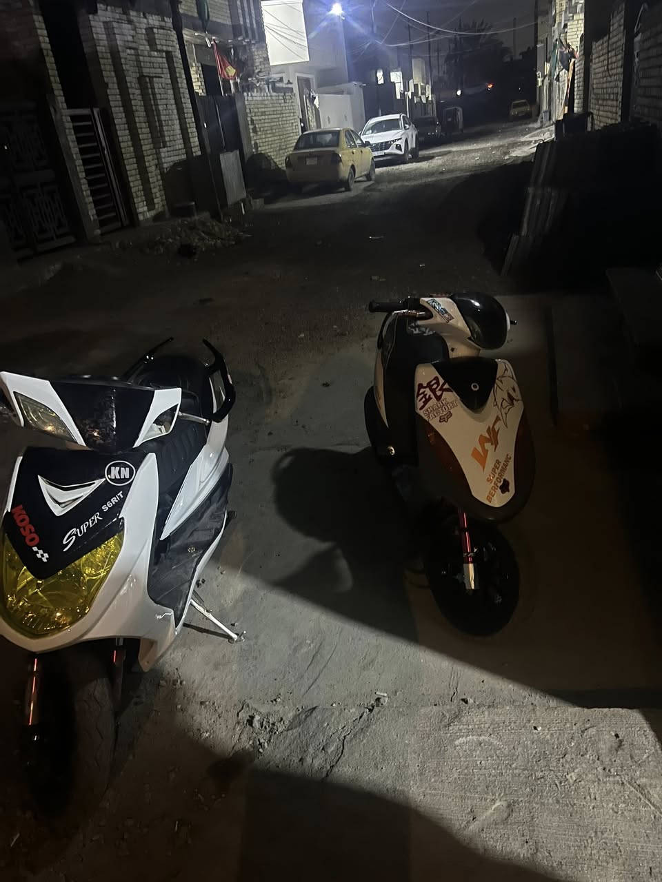 شبابنا الطيبه
شتريد ابيعلك من غراضها او مراوس ببلادي وفرق 
بيها ويل كب مشيف صدر كرزي فج كرزي ناقصه دسكات 
هاوزن كرزي كشن اصلي سبايدر تي ماكس يدات بريك اصلي 
قطره دهن برتقالي دبلات خلفي بطل اسود اصلي كلجات wf امامي خلفي ع شغل وكور حجرته 63 بصمه 
والأسعار معروفه  مكاني الامين لثانيه توصيل موجود كل محافظات العراق 
***********رصيد 
‏***********وتساب 

مامتواجد ع ماسنجر ♥️
