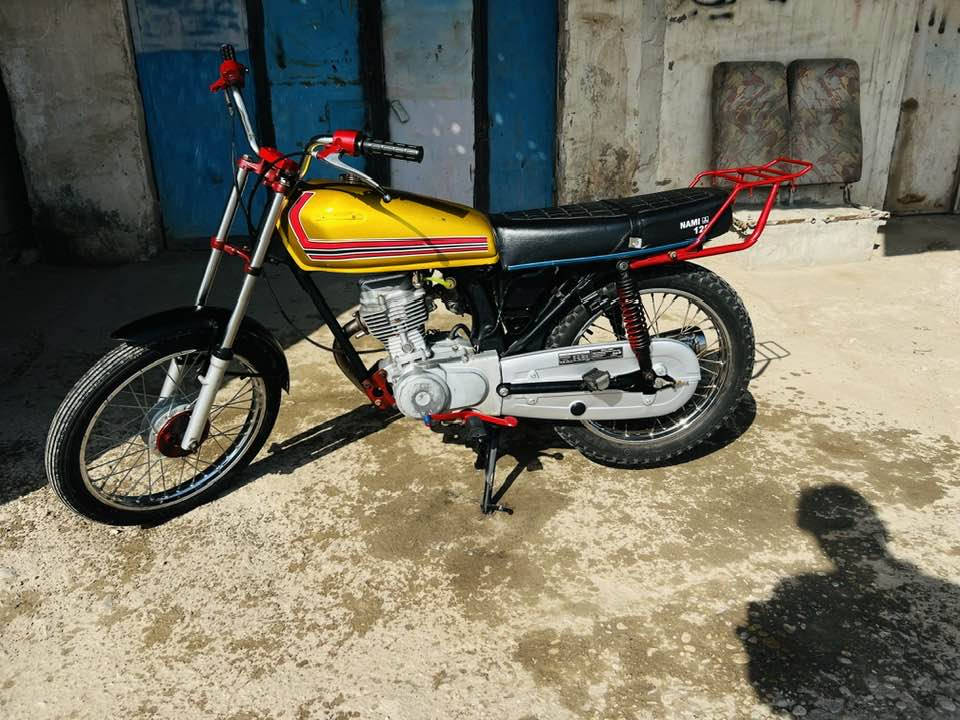 السلام عليكم للبيع بدون اوراق شاصي نامه مكينه نامه نامه مجفت مكينه حلوه ناعمه عنوان ميسان عله طريق المجر قرب مطعم طواحين الهوى للستفسار ***********0  واتساب السعر 450 وبيها مجال
