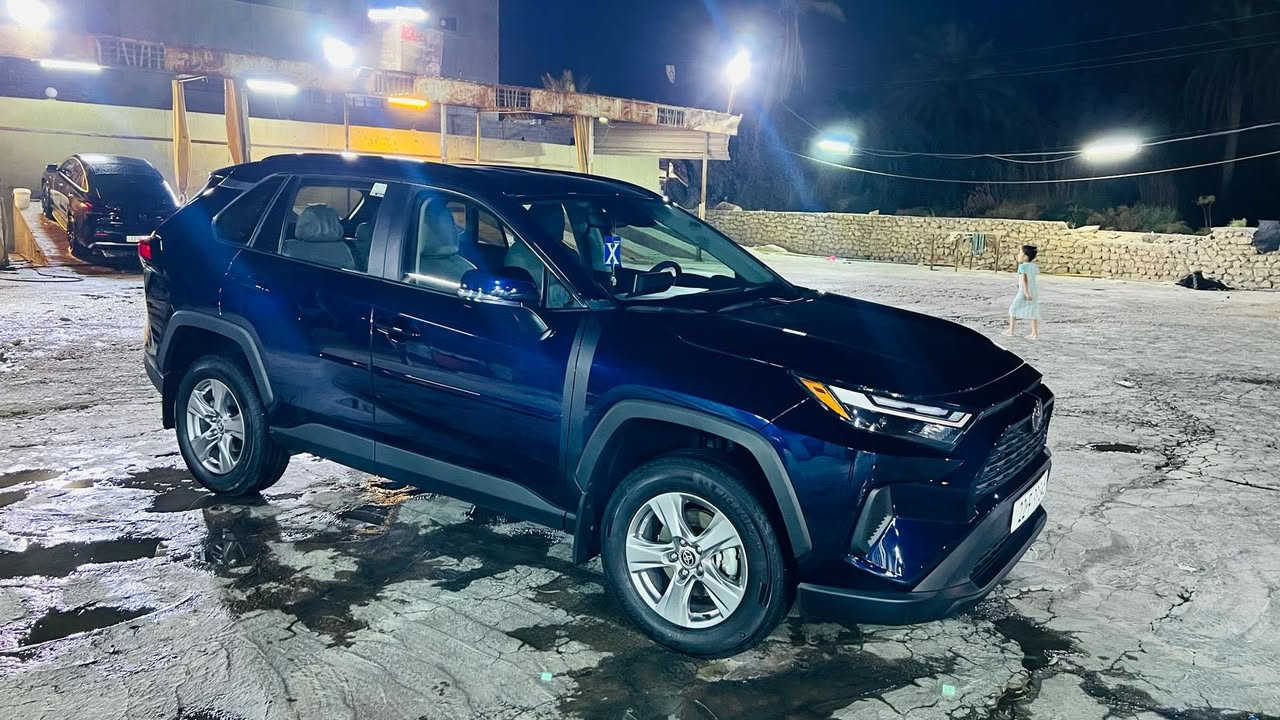 السلام عليكم
تويوتا رافــــ4 موديل : 2024

اللوان : نيلى 
عداد المسافة : 22000 
حجم المحرك : 2.5L (4,سلندر) 
حادث خفيف جدا سياره بحساب كلين 

كافة الايرباكات سليمة 100%

المواصفات XLE 

دەبل اکسل (𝐀𝐖𝐃)
کیج الکتروني
‏‎ابواب بصمة
‏‎بصمة تشغيل 
‏‎شاشة دشبول ديجيتال
كاميرة 
هاند بريك بصمة
اوتو هولد (𝐀𝐔𝐓𝐎 𝐇𝐎𝐋𝐃)
اوتو ستارات (𝐀𝐔𝐓𝐎 𝐒𝐓𝐀𝐑𝐃)
اوتو ستارات (𝐀𝐔𝐓𝐎 𝐒𝐓𝐎𝐏)
رادار امامي (تحديد مسار)
‏‎رادار جانبي (نقاط عمياء)
‏‎رادار خلفي (التحذير من الاصطدام)
‏‎حساسات امامي
‏‎حساسات جانبي 
‏‎حساسات خلفي 
نظام (𝐄𝐂𝐎)
نظام (𝐍𝐎𝐑𝐌𝐀𝐋)
نظام (𝐒𝐏𝐎𝐑𝐓)
نظام (𝐎𝐅𝐅-𝐑𝐎𝐀𝐃)
‏‎تحكم استيرن 
استيرن تدفئة
‏‎كشنات كهربائي
‏‎كشنات تدفئة
‏‎تبريد مركزي 
‏‎صندوق شفط كهربائي 
‏‎لايتات (𝐋𝐄𝐃) عدسة زينون بيلادي‏
‏‎بكلايتات (𝐋𝐄𝐃) بيلادي
‏‎ويل كروم
السعر :280$


**إذا كنت صاحب هذا الإعلان وتريد حذفه لأي سبب، رجاءا أرسل رسالة إلى الدعم الفني**