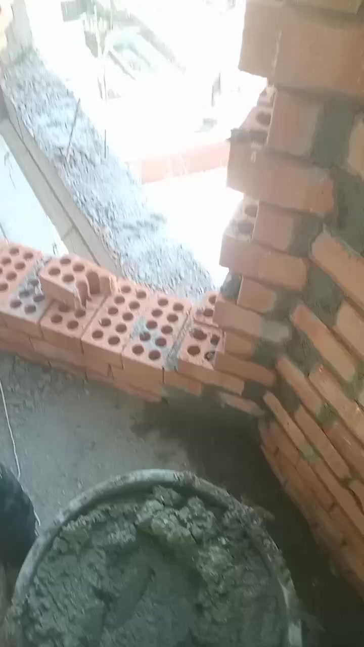 بسم الله الرحمن الرحيم أنا خالفه بناء موجود في المشتل شارع المطبق جمب فلافل رزاق ومعي كادر بناء من الدراجه الاولى تسليم هندسي والتزام بلاموعاد *********** وما توفيقي إلا من عند الله
