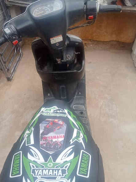 السلام عليكم دراجة بترة للبيع لون سلفر دراجة جاهزة كهربائيات شغالة سلف هندر شغالات لايت بك لايت كفرات اصلية مفتوحة بوشة وبستم دراجة نهضة خير من الله دك 60 وفوك مكاني ناصرية مركز  *********** اتصال وتساب السعر 275وبيها مجال الشراي بي خيرويدلل
