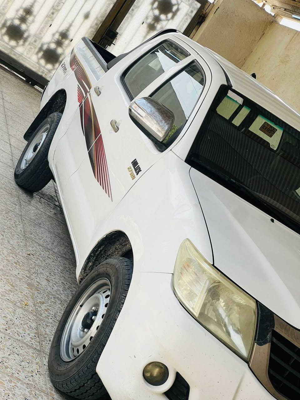 السلام عليكم بيكب فلاونزه 2012 كير مكينه حداديه تخم تاير  تبريد وي السويج السياره مكفوله رقم ذي قار سنويه تنتهي 2029 السعر 175 ***********.     *********** حسين بشار

