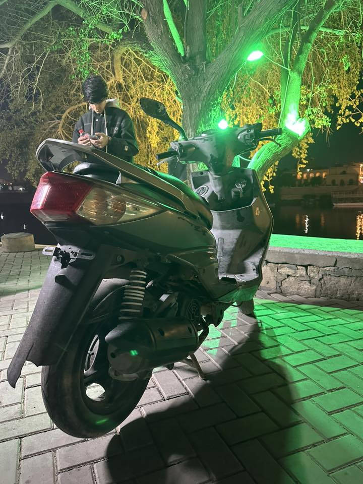 سلام عليكم دراجه سكنس فحل بلاد نضيفه تخبل مال جنايه مكان بغداد جميله تجي تنكدر سلف وتطلع السعر ٦٠٠وبيه مجال حك الجيه
 ‭٠٧٧٠ ٢٨٨ ٨٠٣٨‬.
