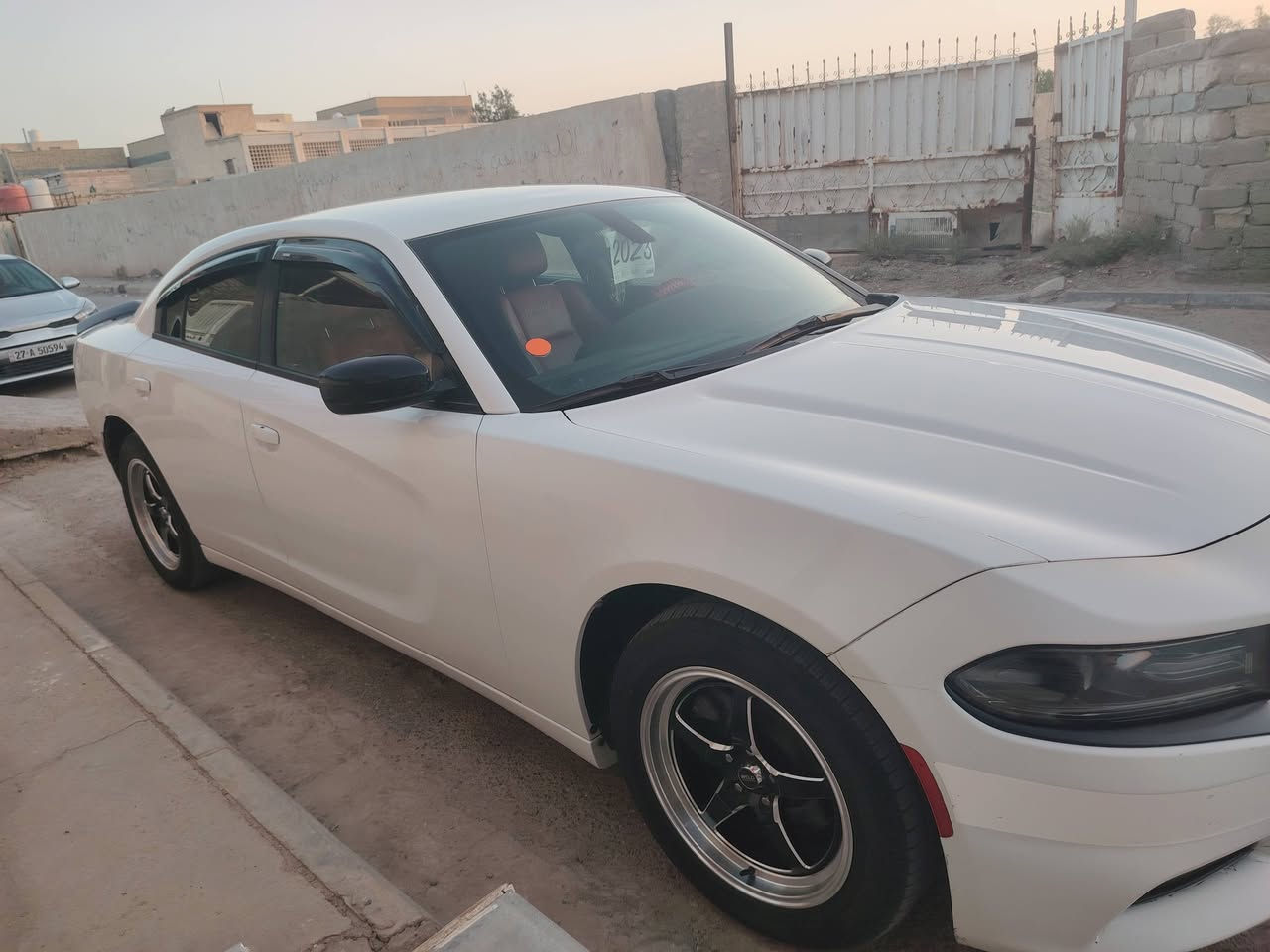 جارجر موديل 20 اصل رقم بغداد تحويل مباشر مكفولة كفالة عامة مواصفات /sxt بلاك توب علما السيارة جاهزة 100/100 السعر 240 ورقة  ***********
